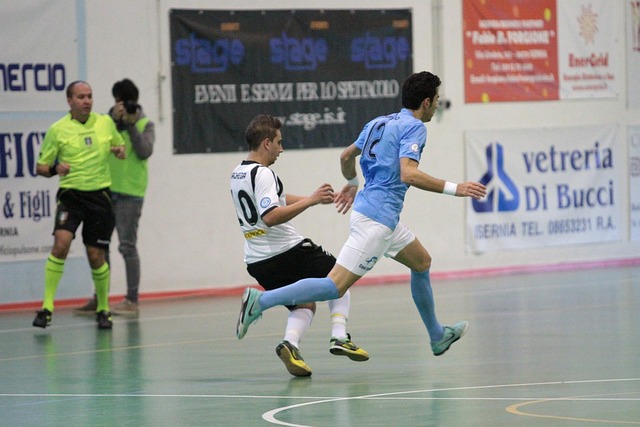 己是当之无 己是当之无